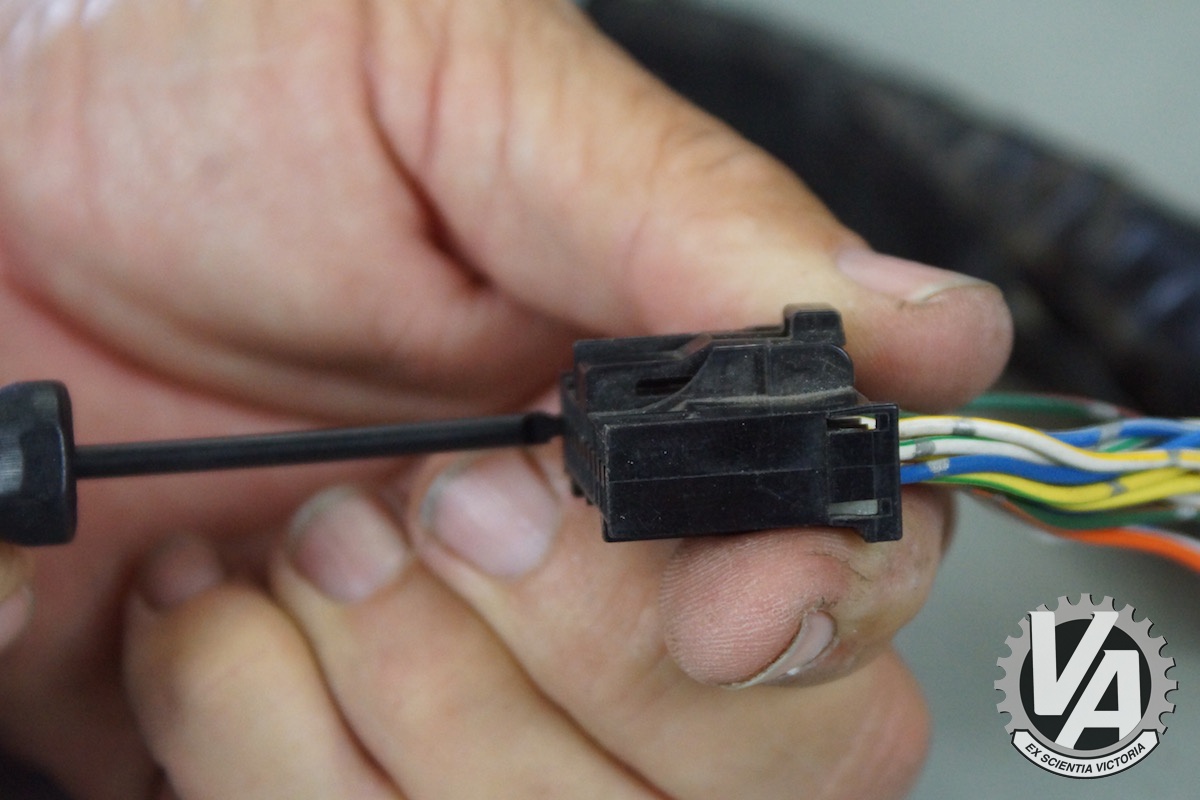 how-to-remove-wiring-harness-connectors