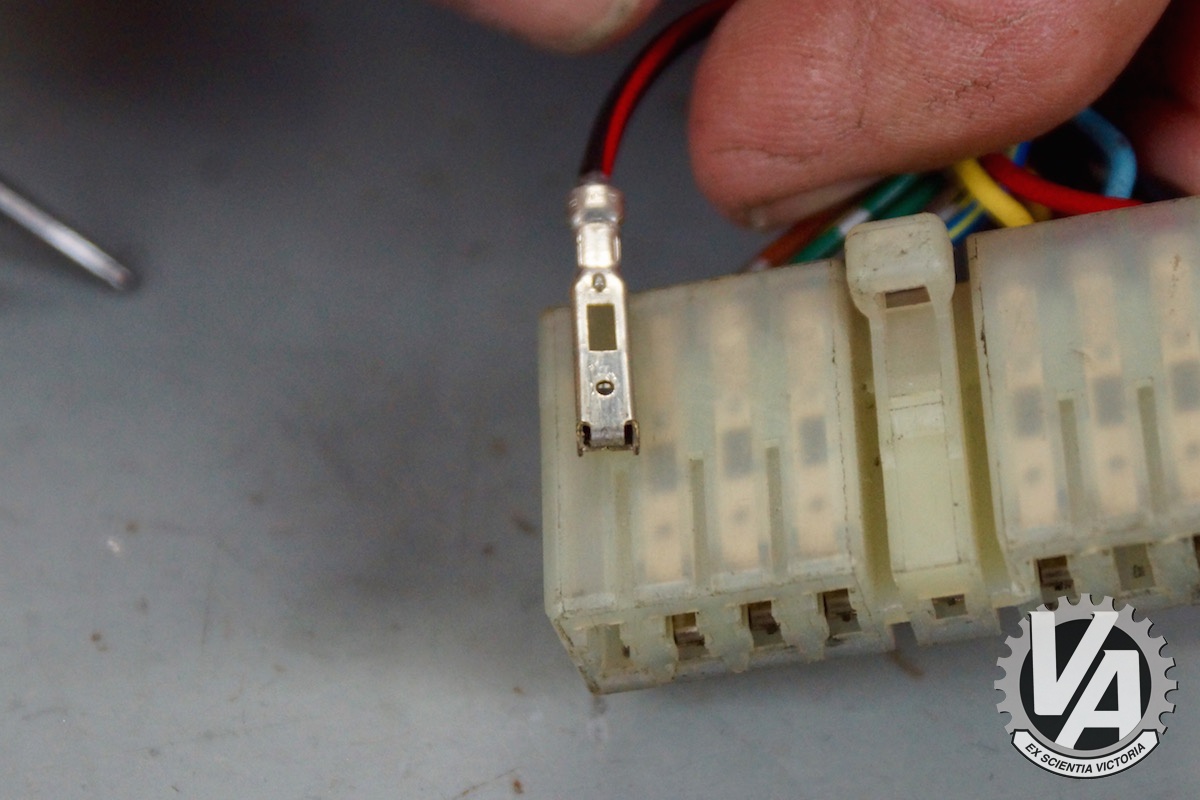 Zoom in ecu-pin-removal-guide-0004.jpg