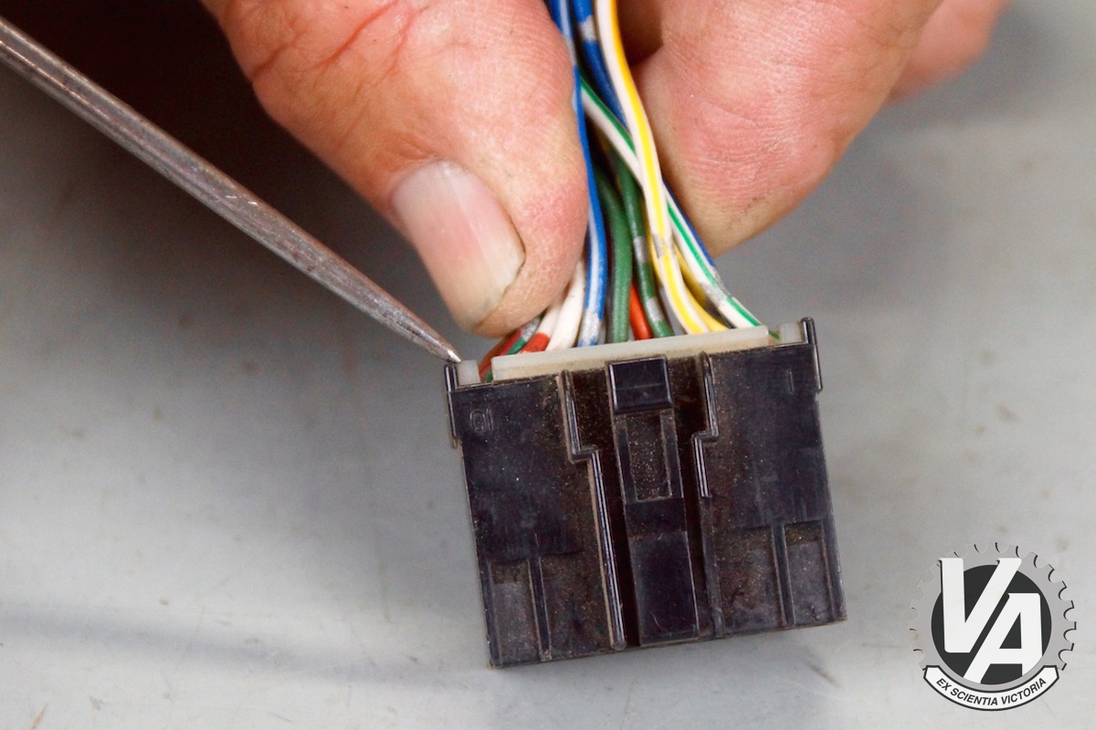 Zoom in ecu-pin-removal-guide-0005.jpg