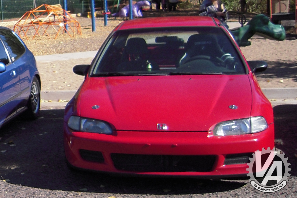 Zoom in 1992-hatch-old-front-hood-closed.jpg